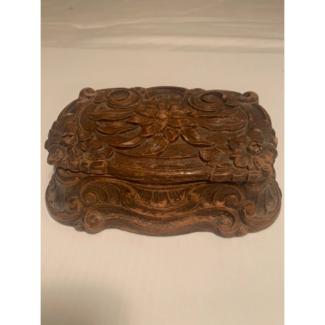 Coffee 1940s Syroco Carved Wooden Box For Sale - Image 8 of 8
