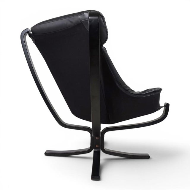 Black Viking Lounge Chair in Leather by Sigurd Resell for Poltrona Frau, 1970s For Sale - Image 8 of 18