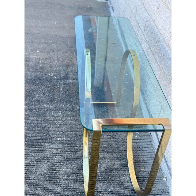 Late 20th Century 1980s Postmodern Brass-Finish Metal & Glass Console Table With Curved Base For Sale - Image 5 of 12