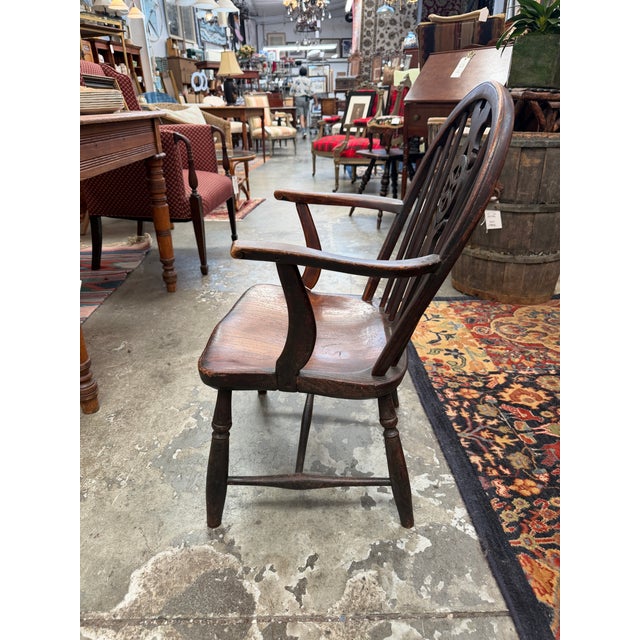 English Early 19th Century Antique English Wheelback Windsor Style Fireside Chair For Sale - Image 3 of 7