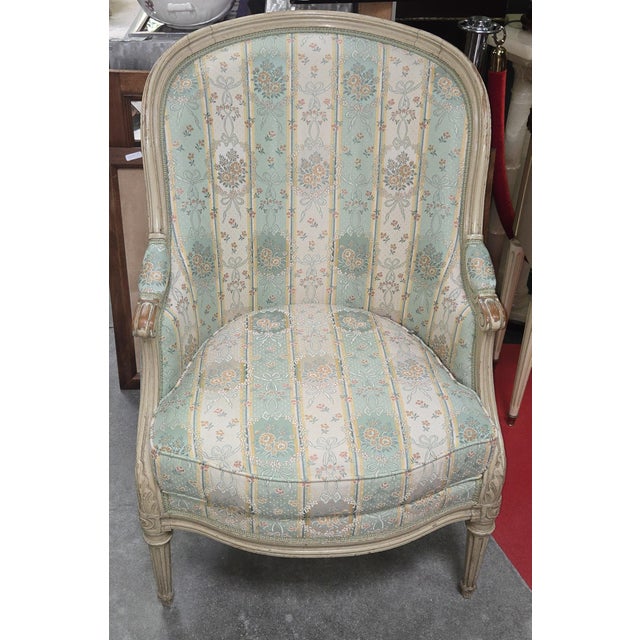 Mid-Century Louis XVI Style Lacquered Bergère Chair with Floral Fabric, 1950s, in Good conditions. Designed 1950 to 1959