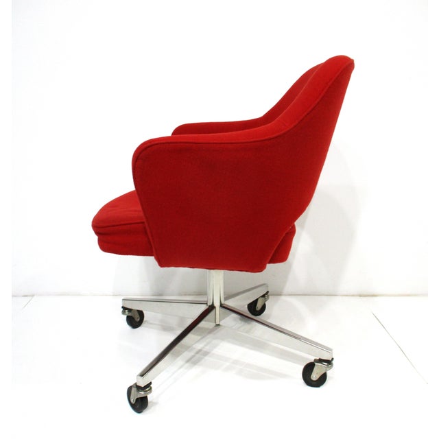 6 Eero Saarinen Upholstered Rolling Vintage Dining Chairs for Knoll For Sale In Cincinnati - Image 6 of 16