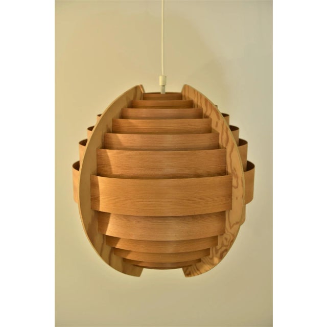 Brown Swedish Pine Sphere Pendant Lamp by Hans-Agne Jakobsson for Ellysett, 1960s For Sale - Image 8 of 9