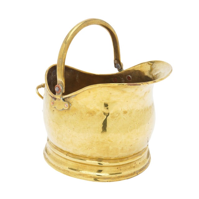 19th Century English Helmet Form Brass Coal Hod, 1800's For Sale - Image 5 of 12