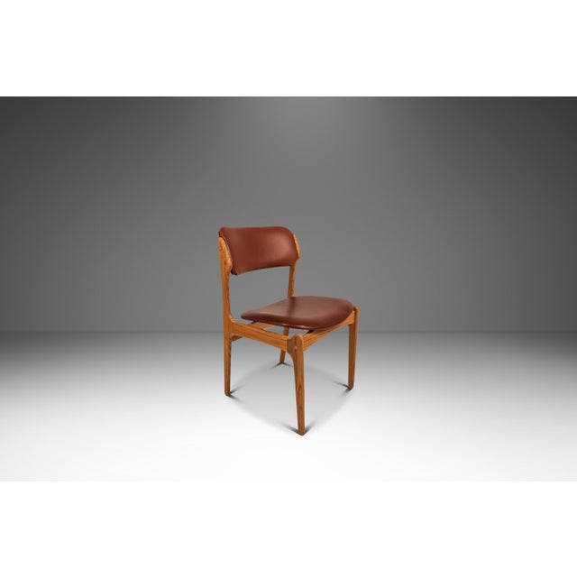 Set of Six (6) Bespoke Danish Modern Model 49 Dining Chairs in Teak & New Leather by Erik Buch for O. D. Møbler, Denmark, C. 1960s For Sale In Orlando - Image 6 of 18