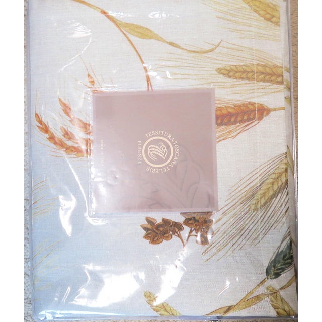 Late 20th Century Tessitura Toscana Telerie - Vintage Italian Large Linen Tablecloth - New in Original Packaging (63 X 90) For Sale - Image 5 of 10