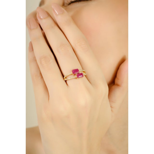 Metal 14k Yellow Gold Prong Set Ruby Diamond Split Bypass Ring Size 5.5 For Sale - Image 7 of 13