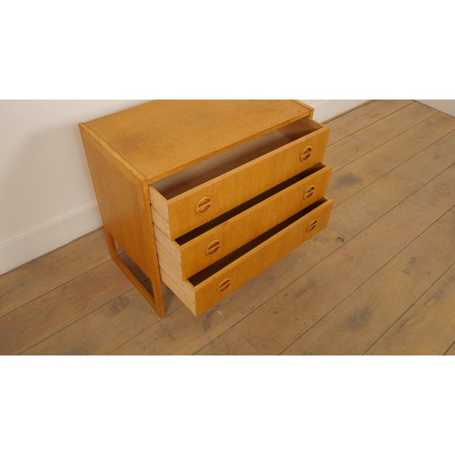 Brown Vintage Danish Chest of Drawers in Oak by Arne Wahl Iversen, 1960 For Sale - Image 8 of 10