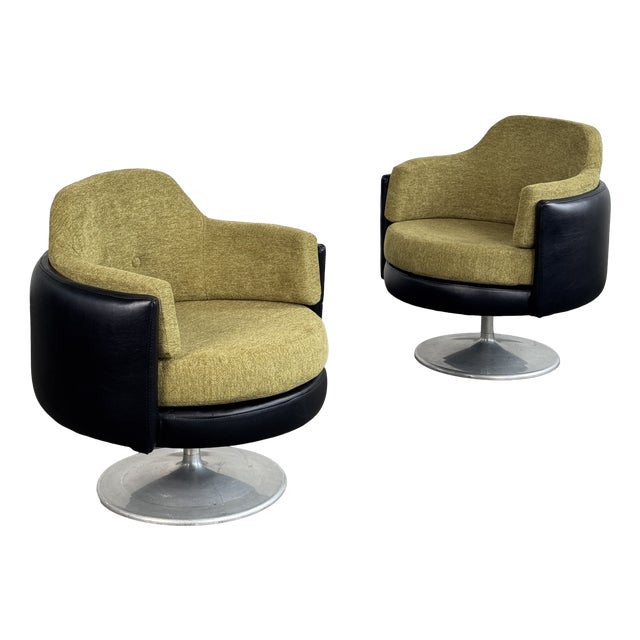 Hungarian Space Age Swivel Chairs, 1960s, Set of 2 For Sale