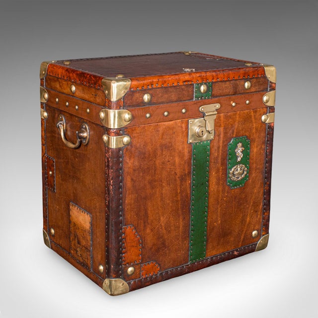 Late Vintage Pair of Luggage Cases, English, Leather Trunk, Campaign, Nightstand For Sale - Image 6 of 12