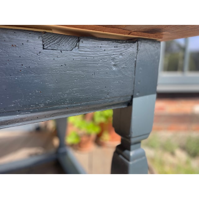 Painted Table in Wood For Sale - Image 4 of 18