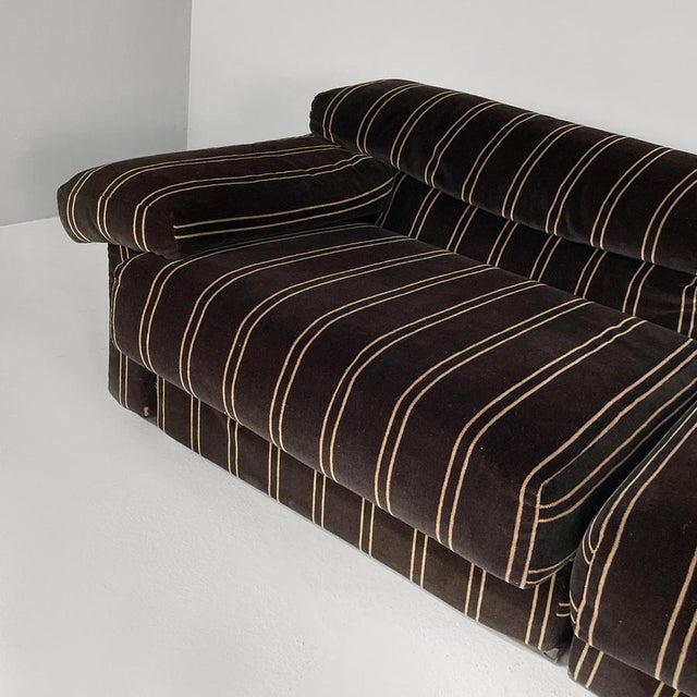 1980s Italian Modern Erasmo Alpaca Sofa by Afra and Tobia Scarpa for B&B, 1980s, Set of 3 For Sale - Image 5 of 18