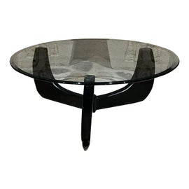 Example of Isamu Noguchi Tables