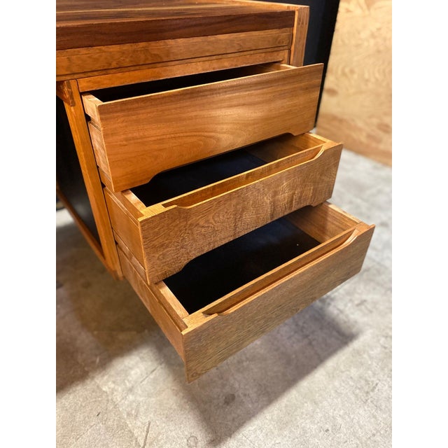 Mid Century Modern Rosewood & Palm Desk Made in Columbia For Sale - Image 9 of 9