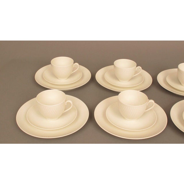 Royal Copenhagan 1960s Mid-Century Modern Wheat Grain 24 Piece Coffee Set Royal Copenhagen Denmark Thorkild Olsen For Sale - Image 4 of 13