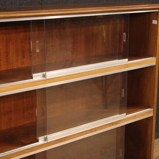 1960s Italian Bookcases in Walnut, 1960s, Set of 2 For Sale - Image 5 of 13