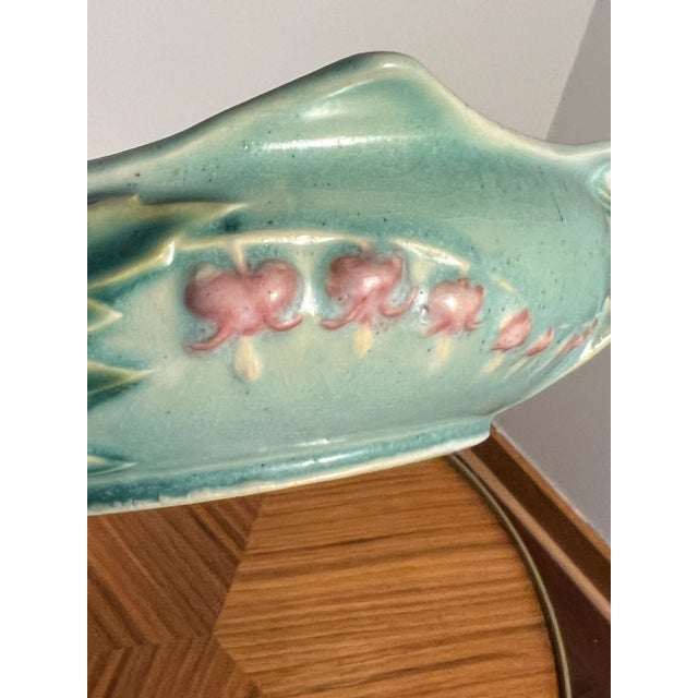 Vintage Roseville Bleeding Heart Handled Bowl Signed 379–6 Estate Find For Sale - Image 11 of 14