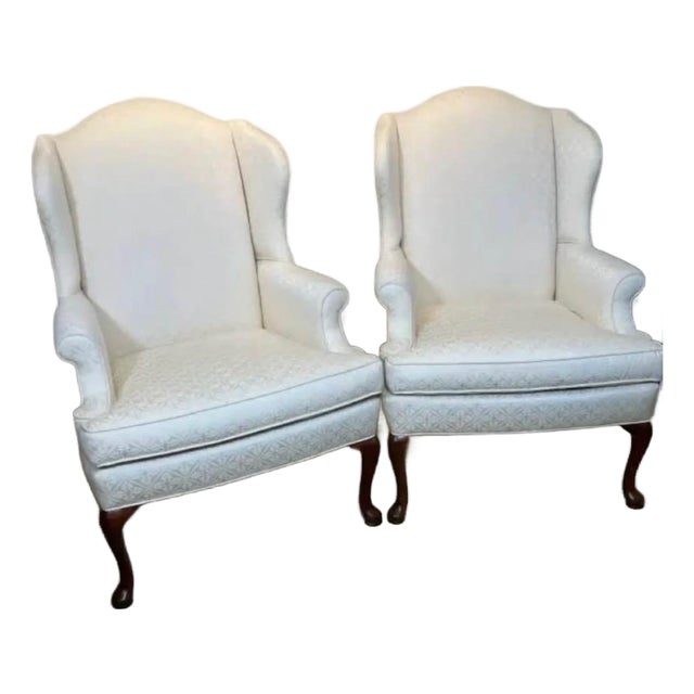 Vintage Pair of Queen Anne Style Wingback Chairs For Sale