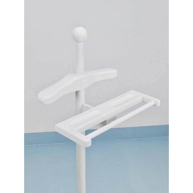 Art Nouveau White and Brass Valet Jugendstil Clothing Stand, Vienna, Austria, 1920s For Sale - Image 3 of 15