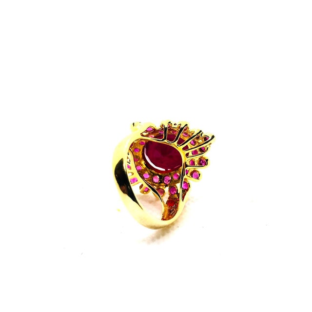 Bochic “Orient” Vintage Ruby & Ruby Cluster Cocktail Ring 18K Gold & Silver For Sale - Image 9 of 10