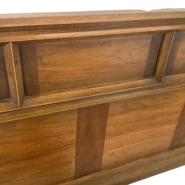 Late 20th Century Mid-Century Modern Walnut Headboard, Full/Queen For Sale - Image 5 of 12