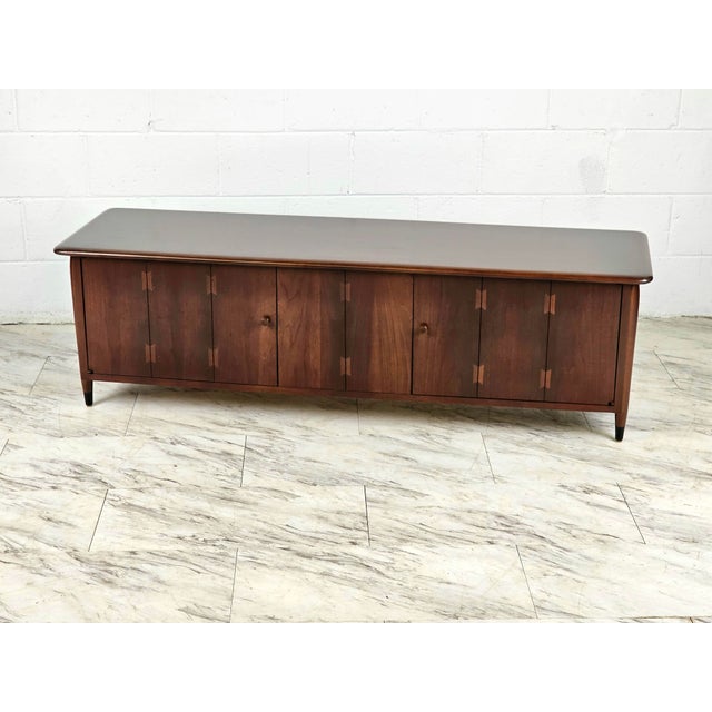 Lane Furniture 1960s Lane Acclaim Window Chest For Sale - Image 4 of 9