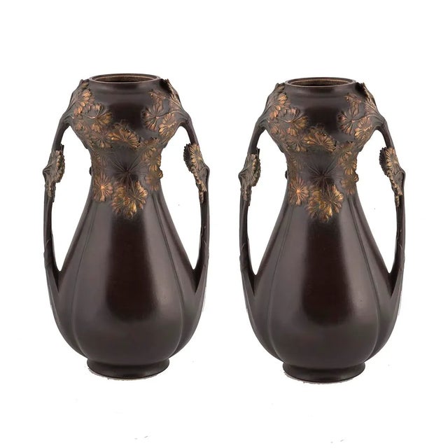 1900s Vintage Leon Kann French Art Nouveau Bronze Vases- A Pair For Sale - Image 4 of 4