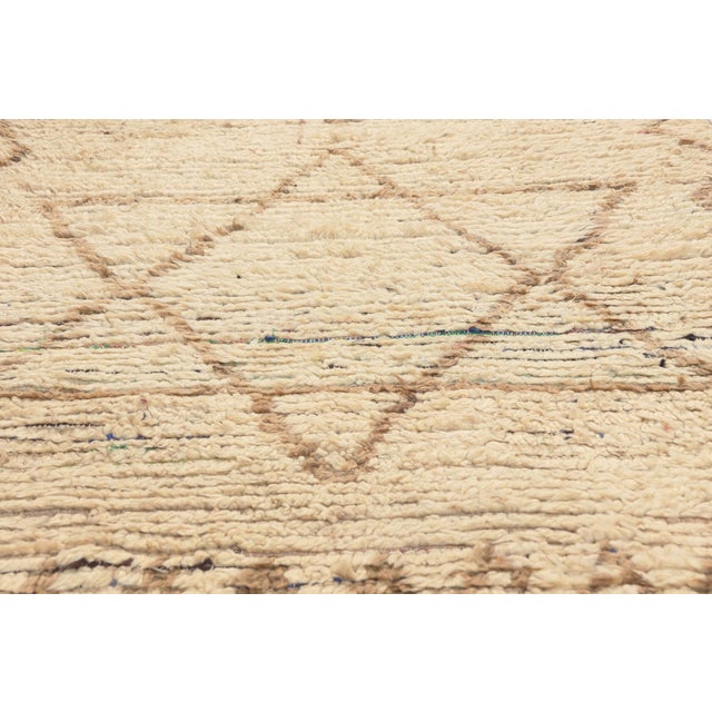 Vintage Azilal Boucherouite Moroccan Rug, 03'03 X 04'08 For Sale In Dallas - Image 6 of 10