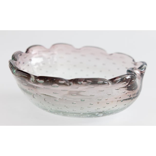 Mid-Century Modern Vintage Italian Murano Scalloped Art Glass Controlled Bubbles Bowl For Sale - Image 3 of 8