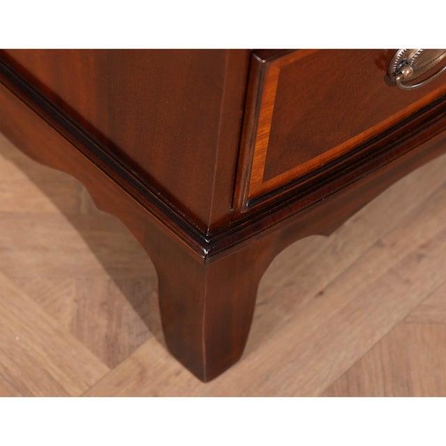 Mahogany Banded Hepplewhite Chest of Drawers of Drawers For Sale - Image 9 of 12