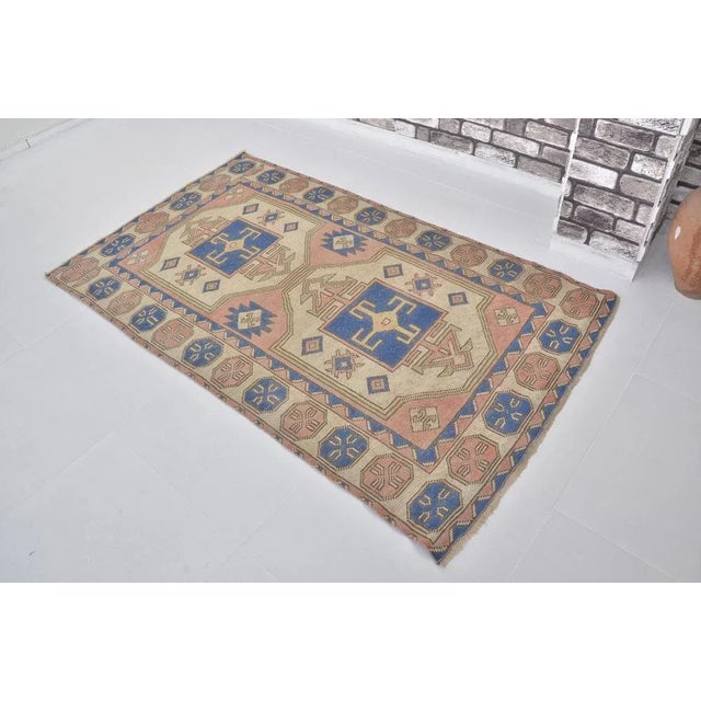 Pink Geometric Design Oushak Rug, 1960s For Sale - Image 8 of 10