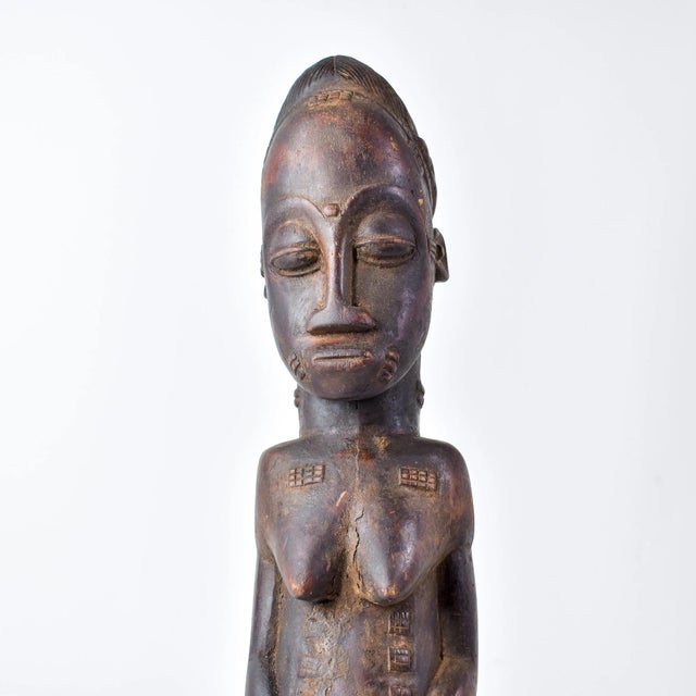 Early 20th Century Baule Standing Figure Côte d'Ivoire For Sale - Image 4 of 17