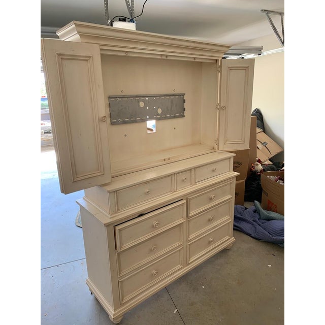 Ethan Allen New Country Carter Tv Dresser Chairish