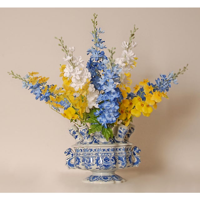 Royal Delft Tulip Vase Tulpiere Blue and White Earthenware Dragon Handles For Sale - Image 13 of 15