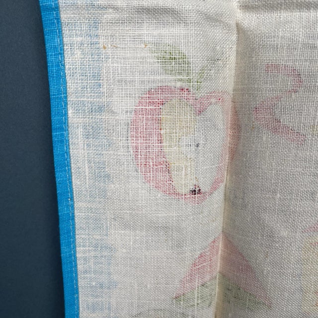 Linen 1960s Mid-Century Modern Parisian Prints Linen Kitchen Tea Towel For Sale - Image 8 of 12