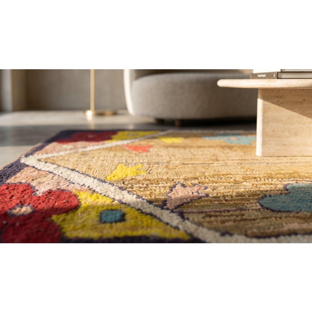 1920s Tan Camel Floral Folk Art Antique American Hooked Rug 1'10" X 3'3" Handknotted Wool Carpet For Sale In New York - Image 6 of 8