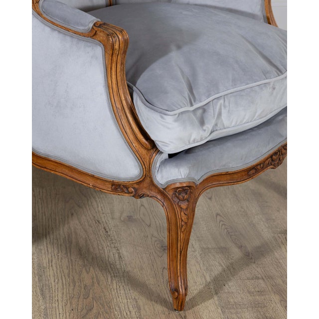 Pair of Louis XV-Style Beech Gondola Armchairs in Gray Velvet, 20th Century For Sale - Image 12 of 15