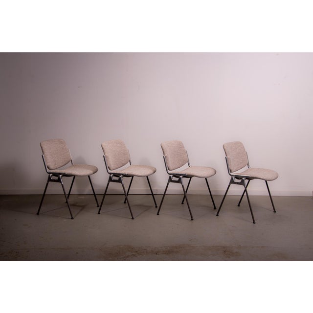 Vintage DSC 106 Chairs by Giancarlo Piretti for Castelli, 1980, Set of 4 For Sale - Image 9 of 9