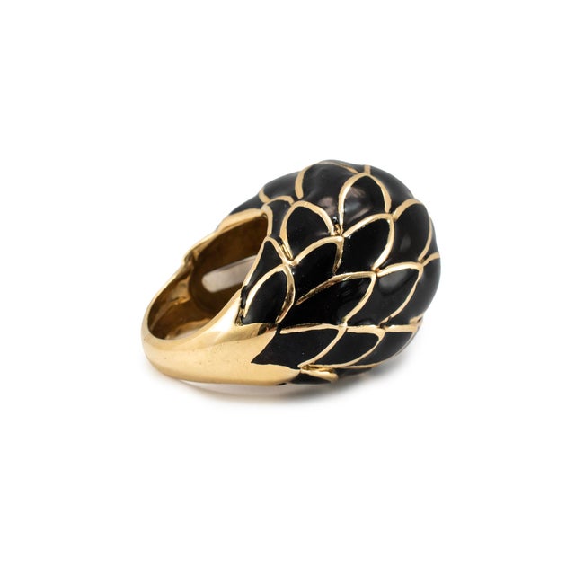 Modern Vintage David Webb Leaf Motif 18k Yellow Gold Black Enamel Dome Cocktail Ring, Size 5.5 For Sale - Image 3 of 9