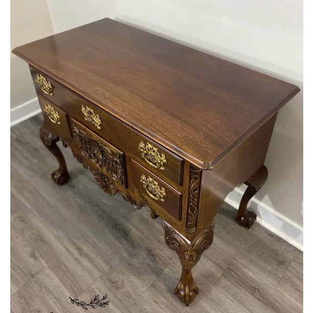 Chippendale Chippendale Kindel Winterthur Collection Clawfoot Mahogany Philadelphia Lowboy For Sale - Image 3 of 10