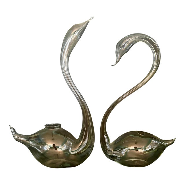 Vintage Pair of Delicate Glass Swan Bud Vases – Elegant Clear Figural Glass Decor For Sale