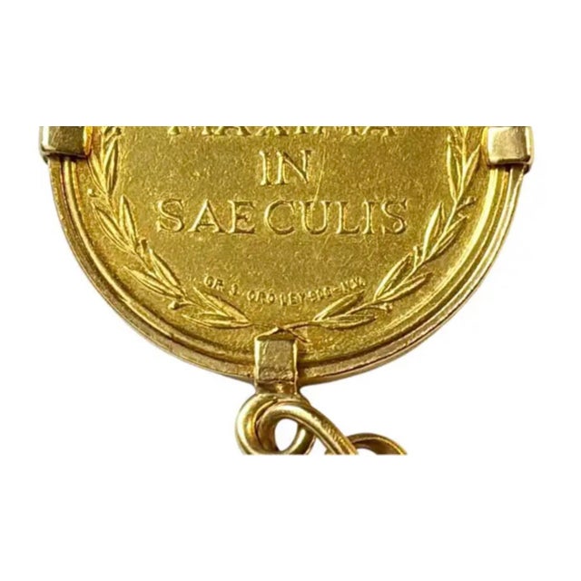 18k Gold "La Flora" Tiziano Medallion Pendant For Sale In Tampa - Image 6 of 7