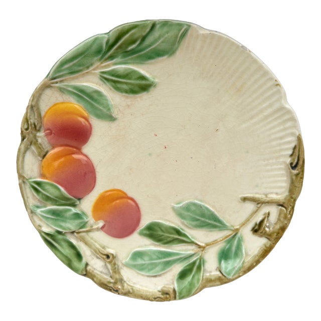 Small German Majolica Apples Plate Circa 1900 For Sale