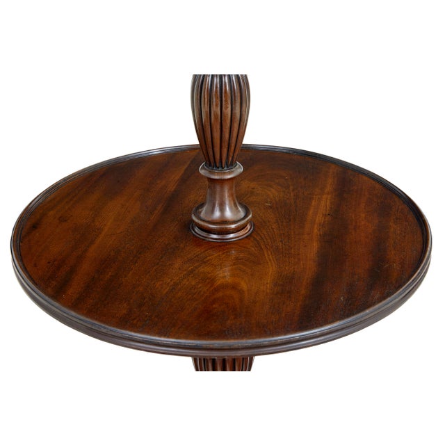Antique William IV Circular Serving Table in Mahogany, 1830 For Sale - Image 3 of 7