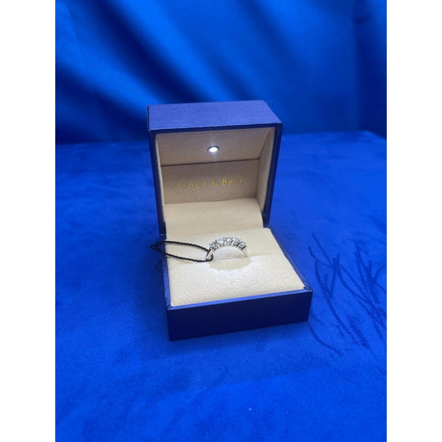 Round Shape Brilliant Cut Silvery Grey Warm Diamond 5 Stone Eternity Stackable, Size 7 For Sale - Image 10 of 10