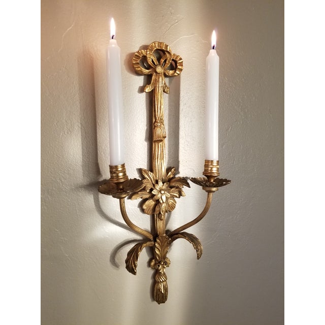 1940s Vintage Pair of Friedman Brothers New York Louis XVI Style Gilt Gesso Wall Sconces For Sale - Image 5 of 18