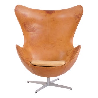 Egg Chair in Original Natural Leather by Arne Jacobsen for Fritz Hansen, 1950s For Sale
