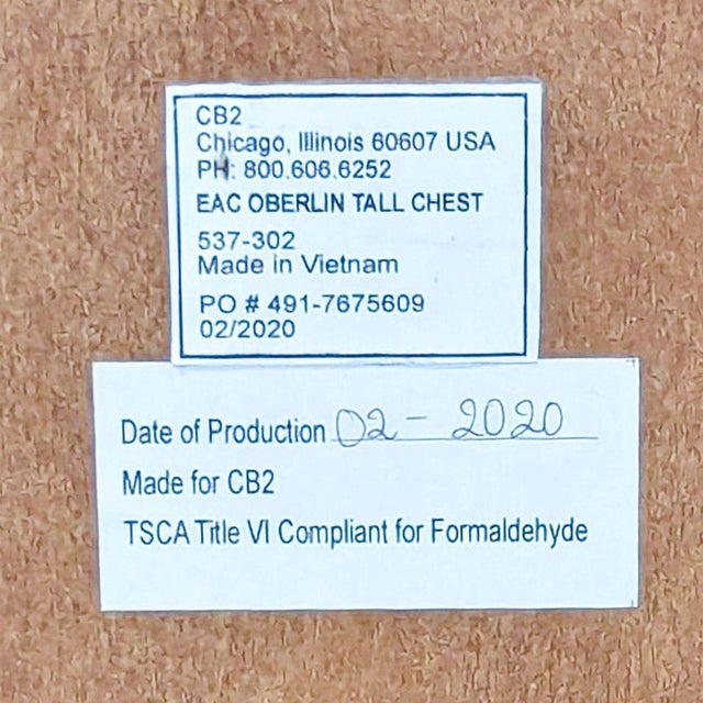 Black Cb2 Oberlin Modern 4-Drawer Wood Dresser With Black Fronts and Brass Accents For Sale - Image 8 of 13