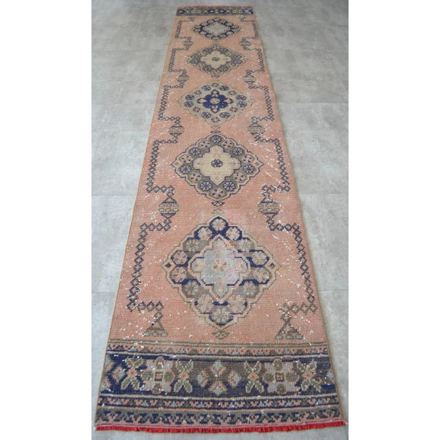 1960s Distressed Oushak Runner Rug Quicksand Hallway - 2'5″ X 11'6″ For Sale - Image 5 of 11