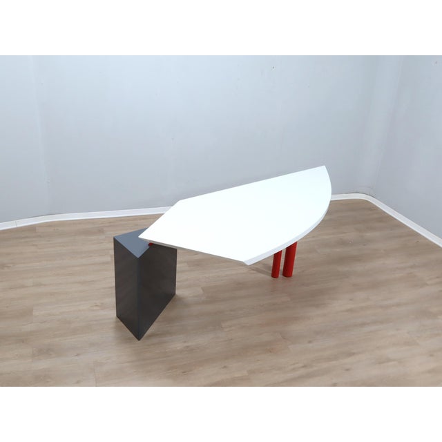 Distinguish your workspace or living area with a piece of furniture that tells your story. This 1980s writing desk,...